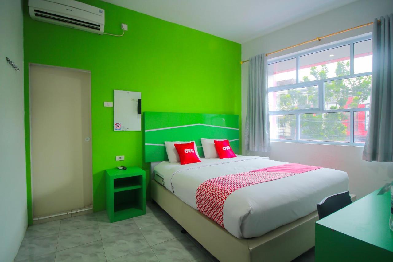 Oyo 1825 Marcopolo Homestay Pekanbaru Zewnętrze zdjęcie