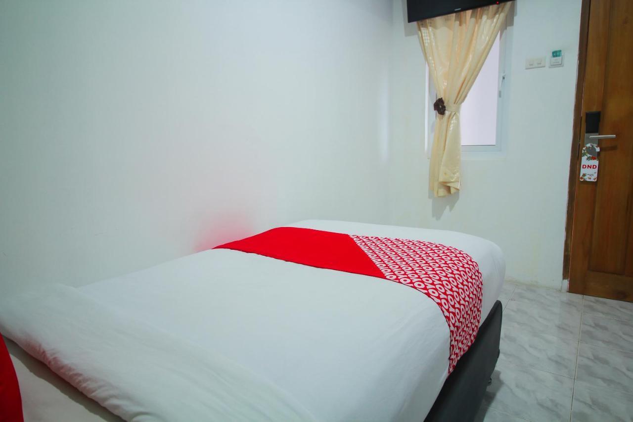 Oyo 1825 Marcopolo Homestay Pekanbaru Zewnętrze zdjęcie