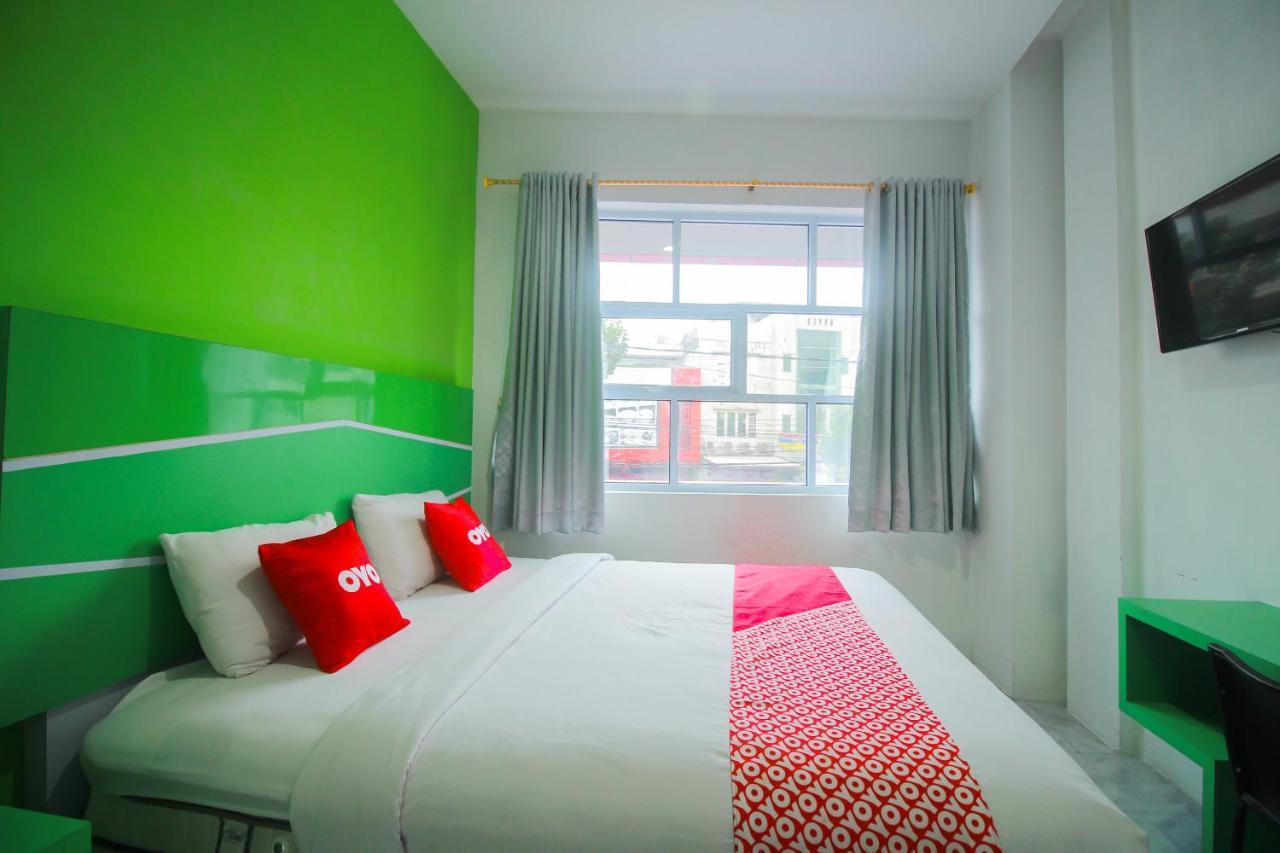 Oyo 1825 Marcopolo Homestay Pekanbaru Zewnętrze zdjęcie