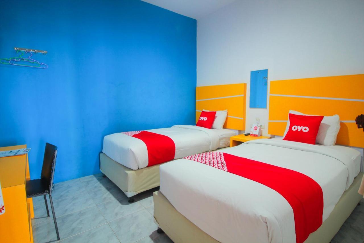 Oyo 1825 Marcopolo Homestay Pekanbaru Zewnętrze zdjęcie