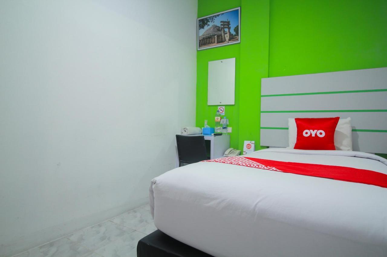 Oyo 1825 Marcopolo Homestay Pekanbaru Zewnętrze zdjęcie